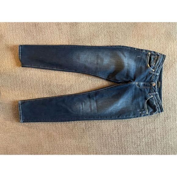 Silver Jeans  - Picture 1 of 3